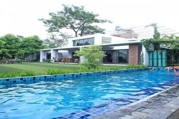 A House, Mê Linh