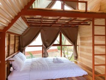 Alternative view of JoyStay