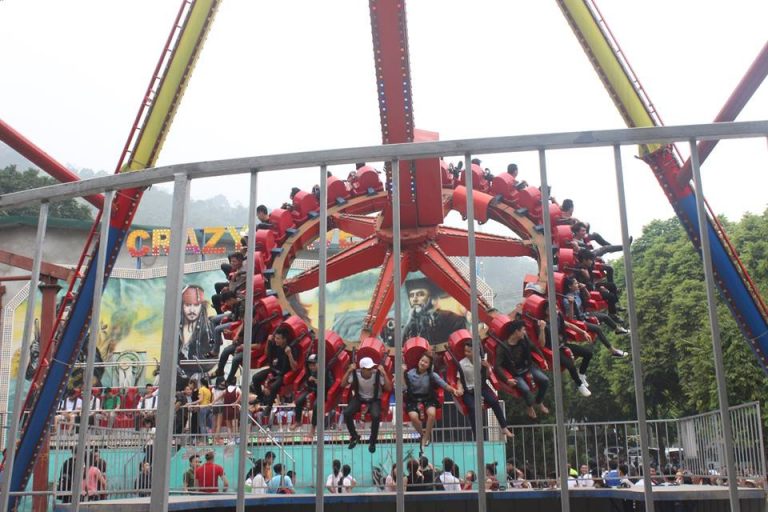 Khoang Xanh Suối Tiên có những trò chơi gì? Giá vé thế nào?