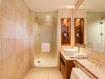 Alternative view of IDC White House Da Nang